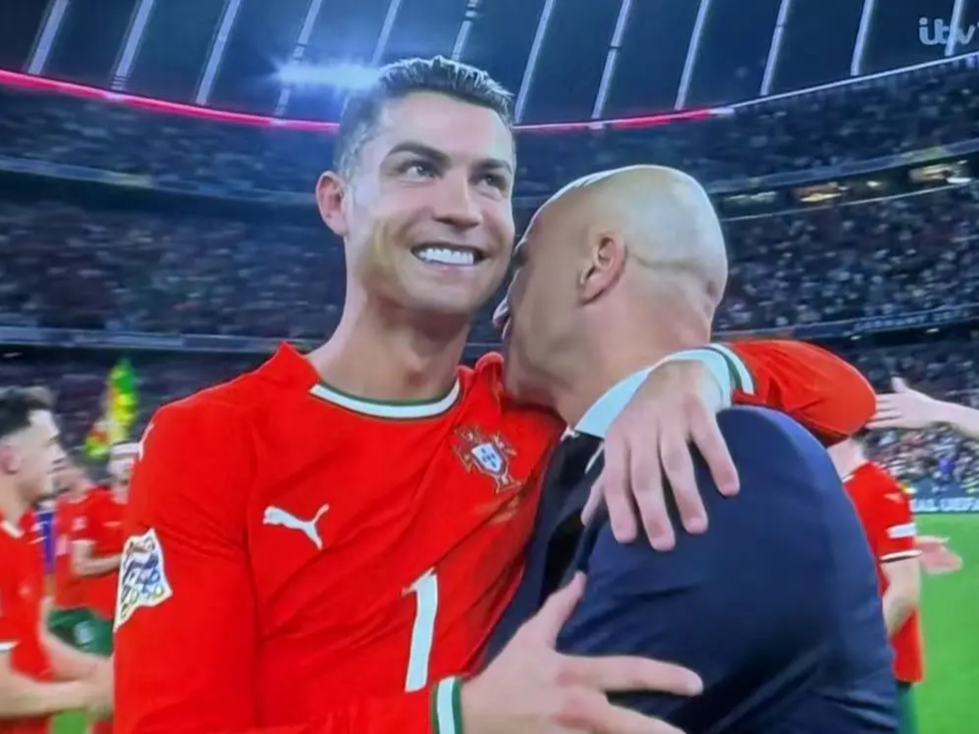 下载-皇马力克里昂,C罗扑点救主欧联杯