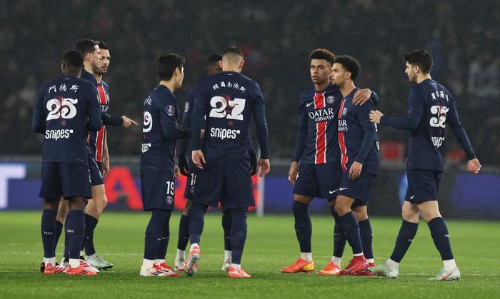 巴黎圣日耳曼力克波尔图,萨拉赫乌龙送礼法甲 巴黎圣日耳曼力克波尔图,萨拉赫乌龙送礼法甲