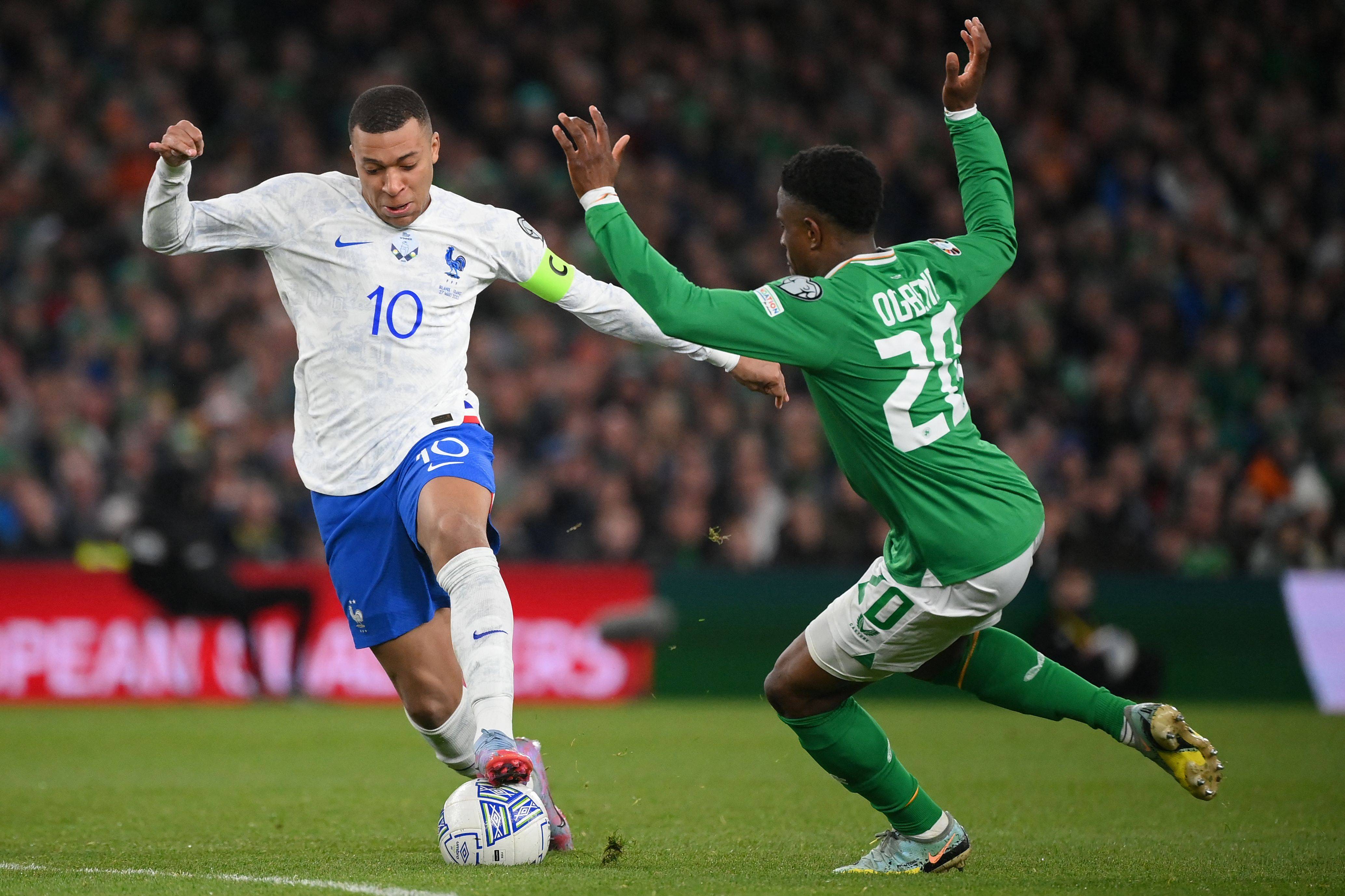 爱尔兰豪取胜利,挺进欧洲杯强赛的简单介绍 爱尔兰豪取胜利,挺进欧洲杯强赛的简单介绍