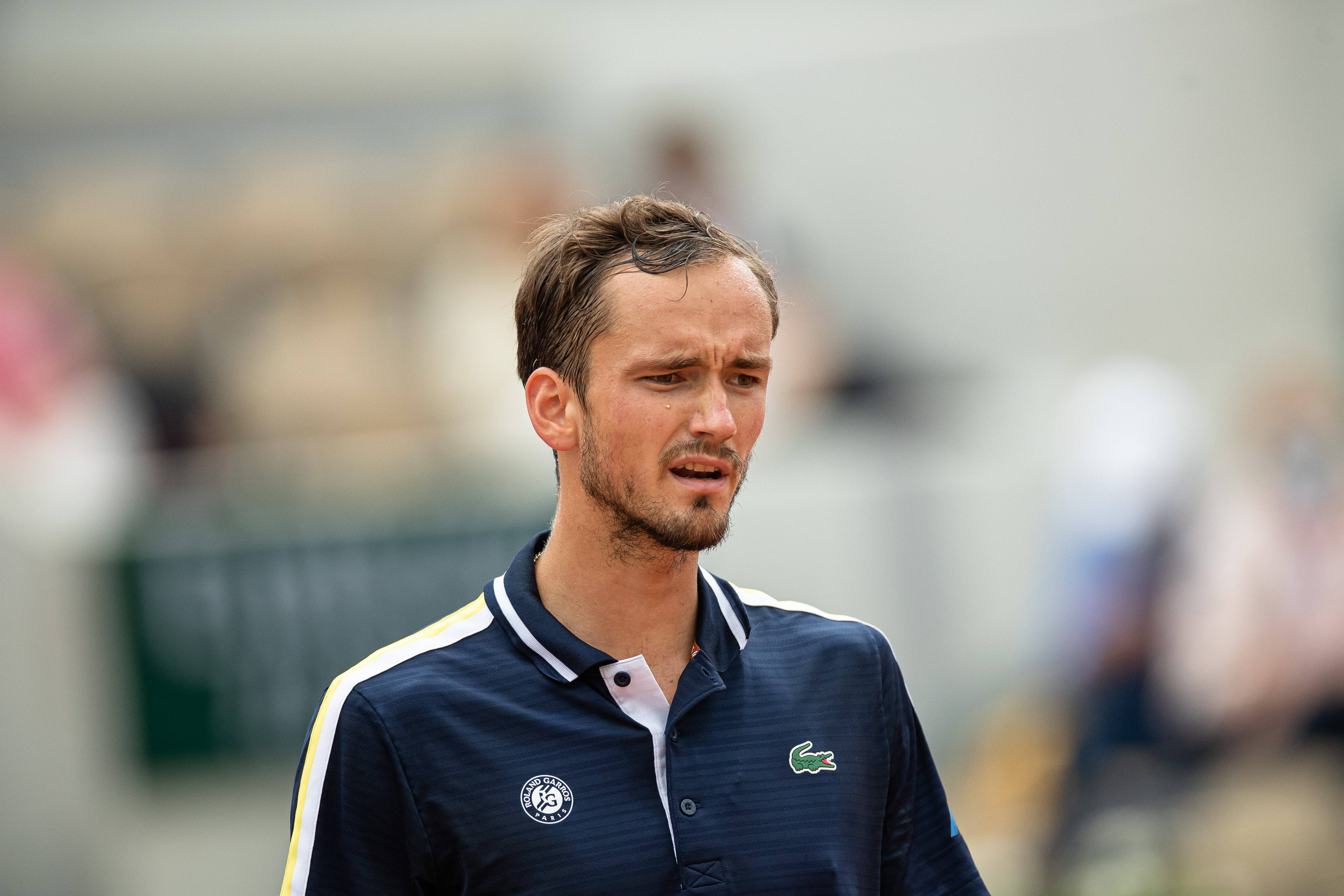 体育APP下载-英国网球队绝杀日本网球队,梅德韦杰夫爆发神勇的简单介绍